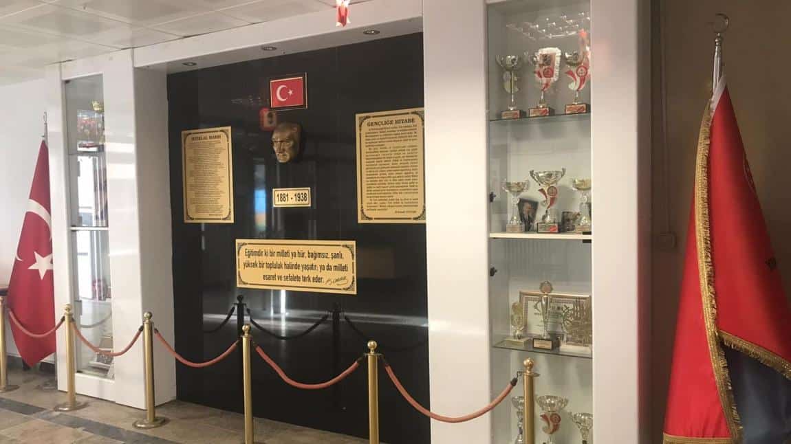 Atatürk Köşelerimiz